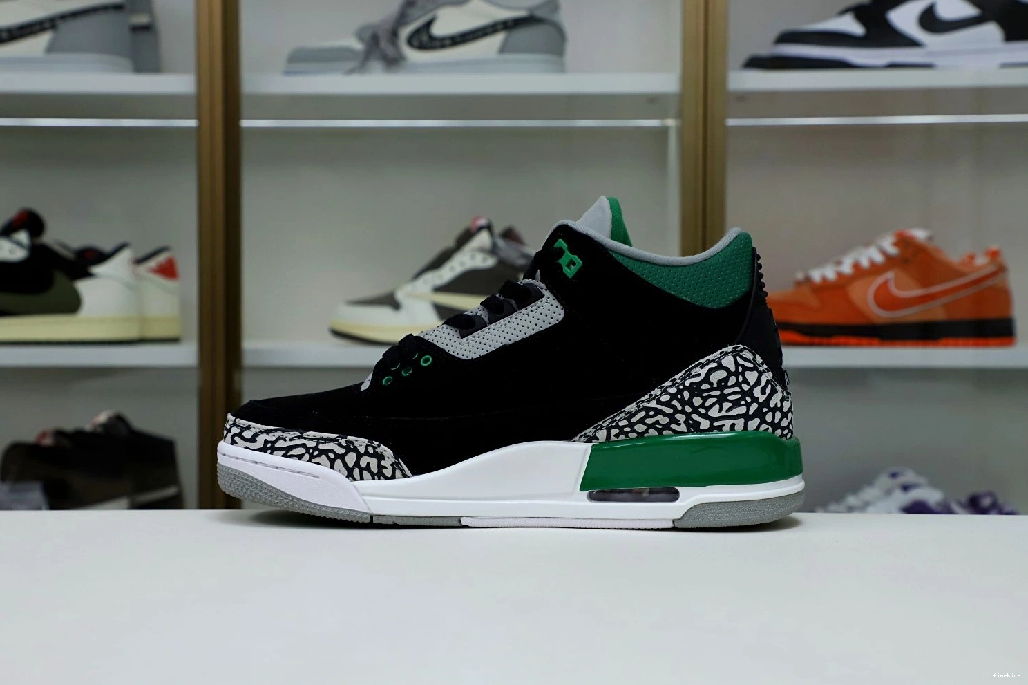 JORDAN PINE AIR GREEN 3 0107